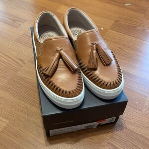 Vince Camuto Kayleena Sneakers with Box